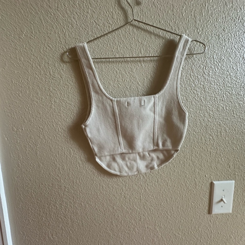 House of Harlow 1960 Cream Tank Top - Picture 3 of 5